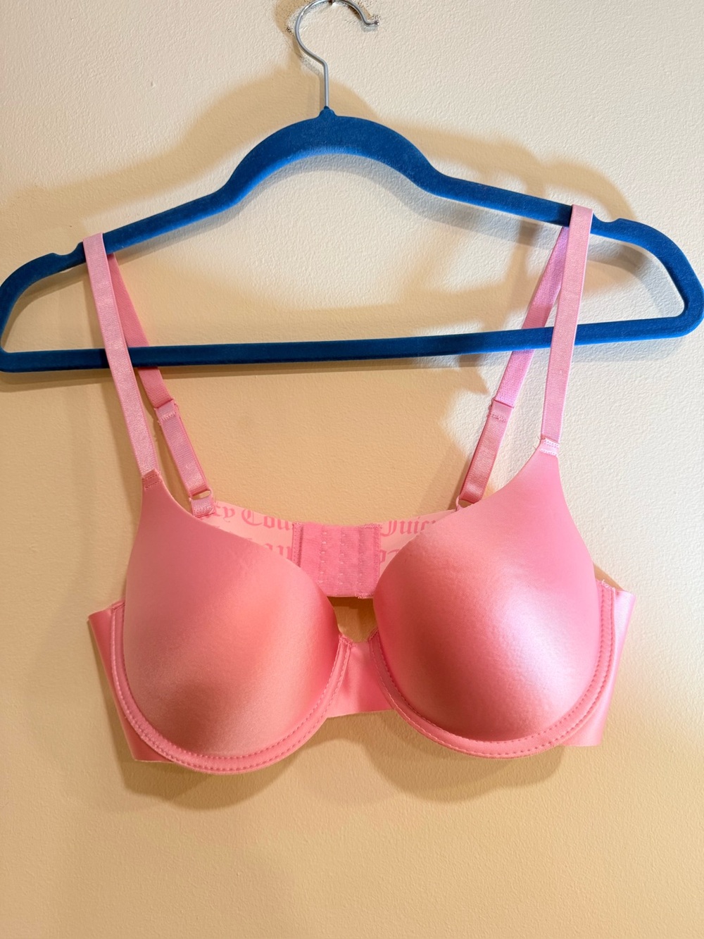 Juicy Couture Pink Molded T-Shirt Bra 2 pcs